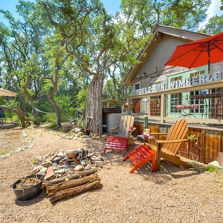 Snuggle Inn Wimberley Cabin With Fire Pit And Deck ภายนอก รูปภาพ