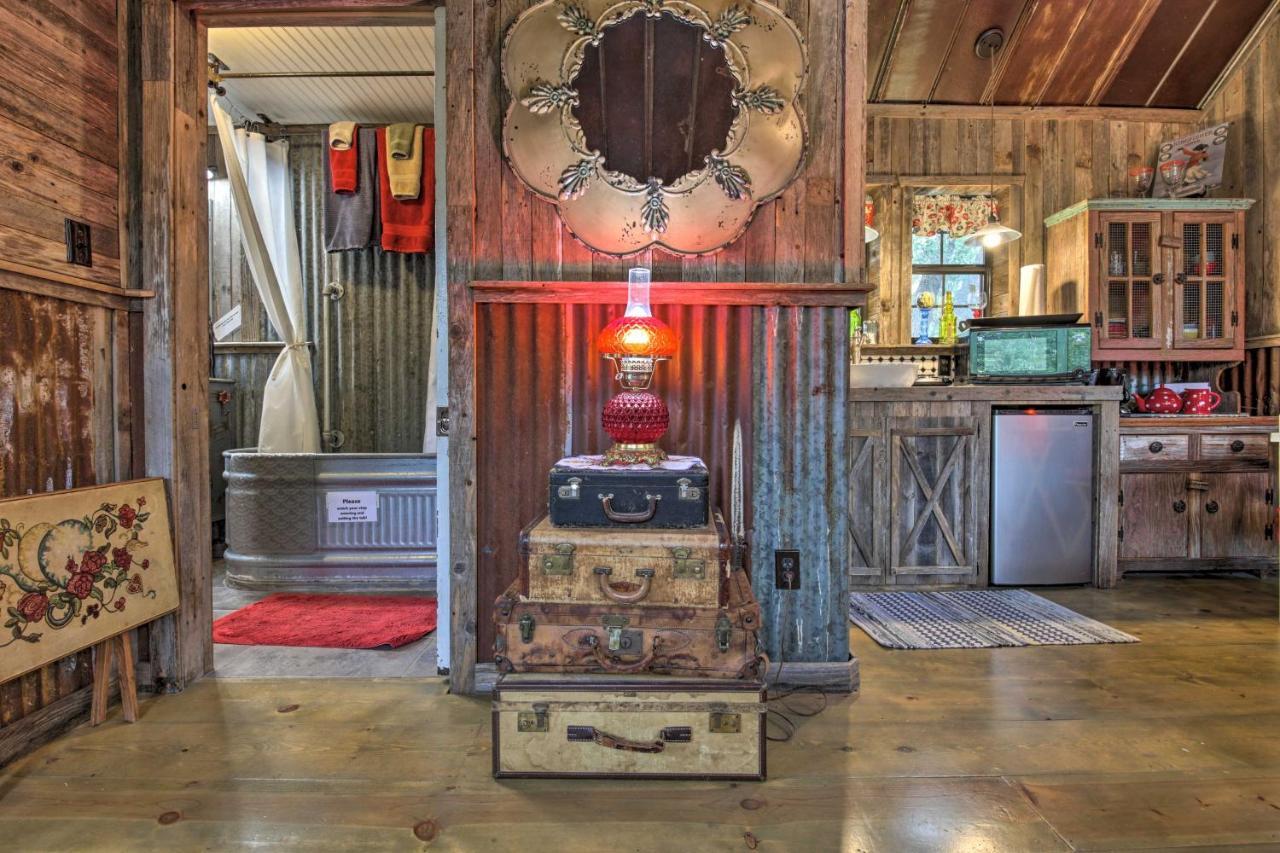 Snuggle Inn Wimberley Cabin With Fire Pit And Deck ภายนอก รูปภาพ